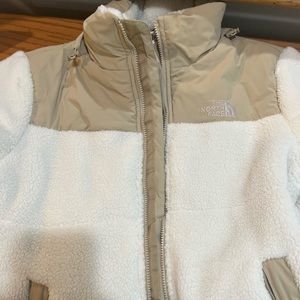 Women’s 1996 Retro Nuptse Jacket size XL
